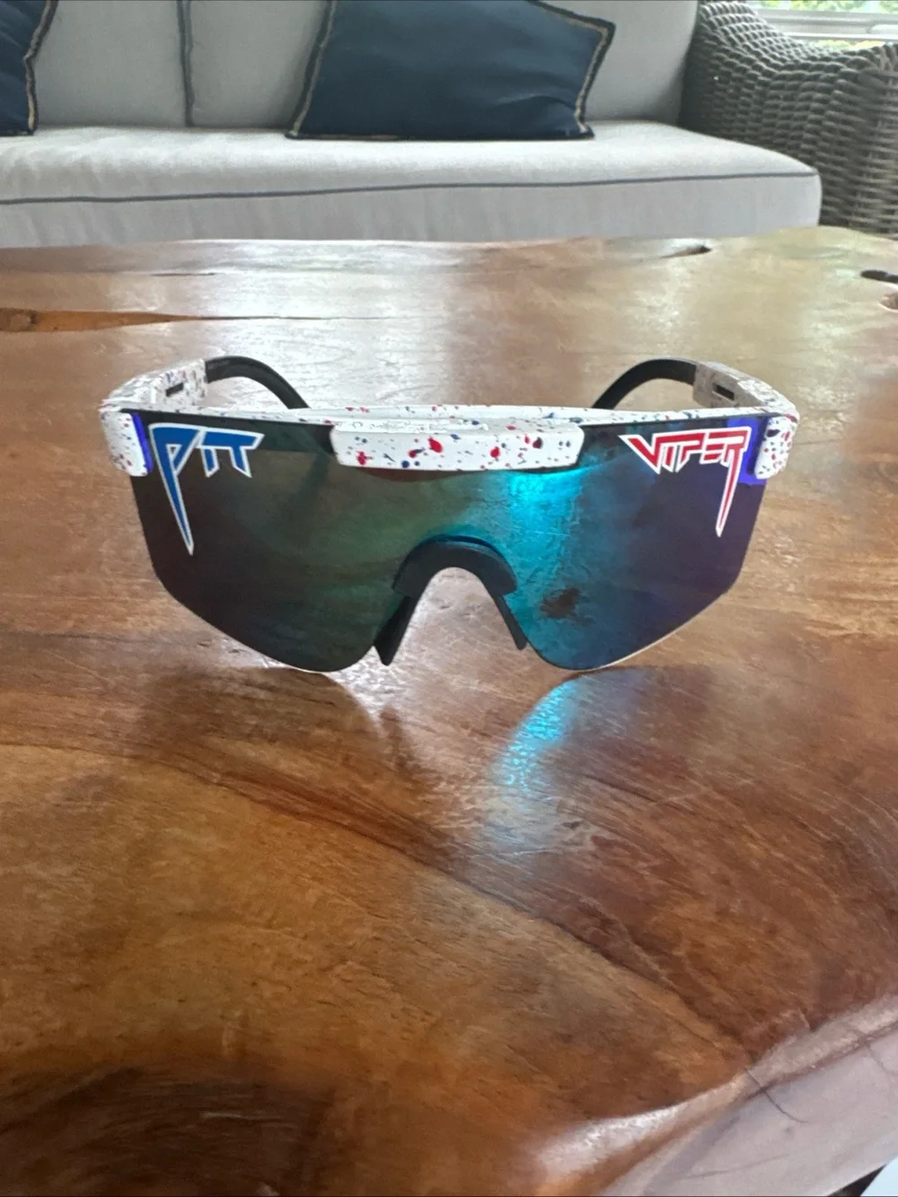 Pit Viper The Merika Original 2.0 HDPV Polarized Blue Sunglasses Sports Case